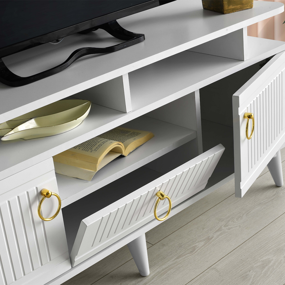 fonksiyonel beyaz TV sehpası MDF mebran kapak ve raf detaylı