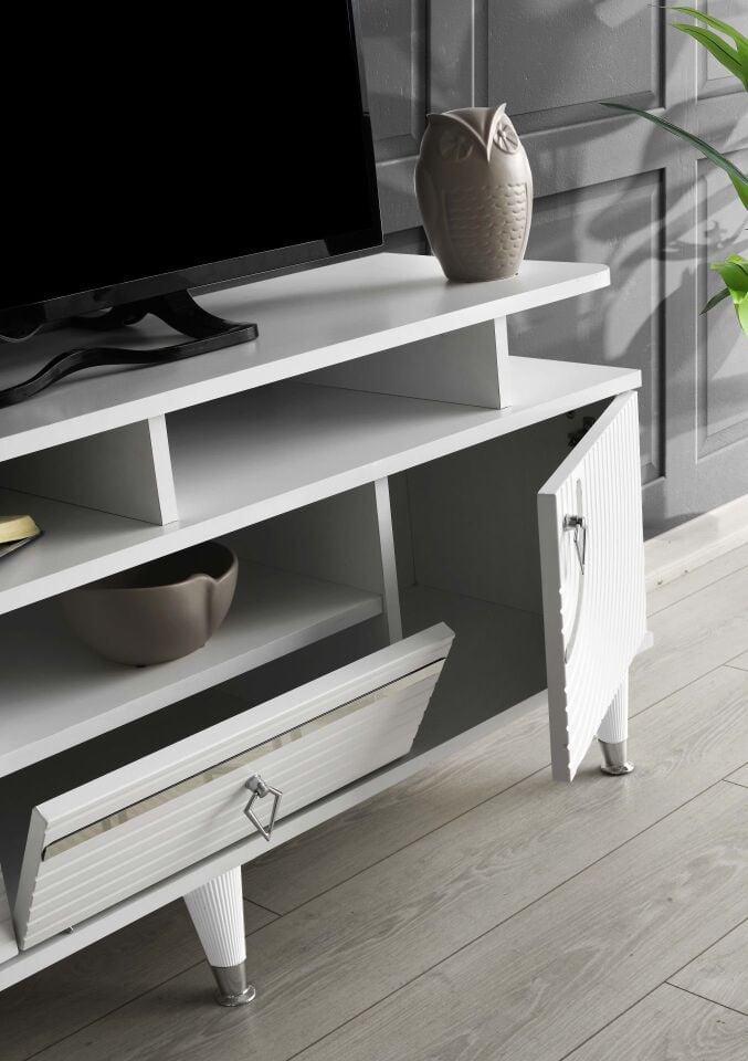 130 CM ART RAFLI MDF MEBRAN KAPAK TV SEHPASI BEYAZ GÜMÜŞ